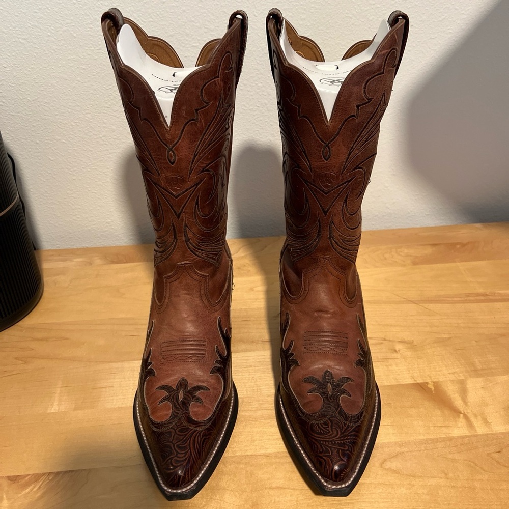 Ariat Boots Pull On Brown Leather Women’s Size 9 1/2  New, No Box Or Tags